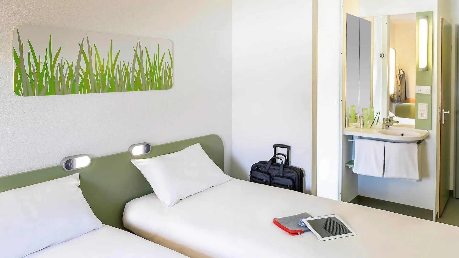 Ibis Budget Lorient Hennebont Hotel